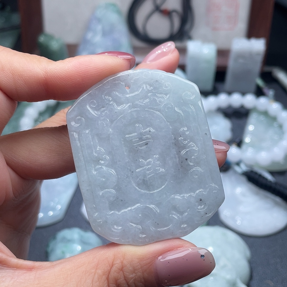 翡翠未镶嵌颈饰翡翠