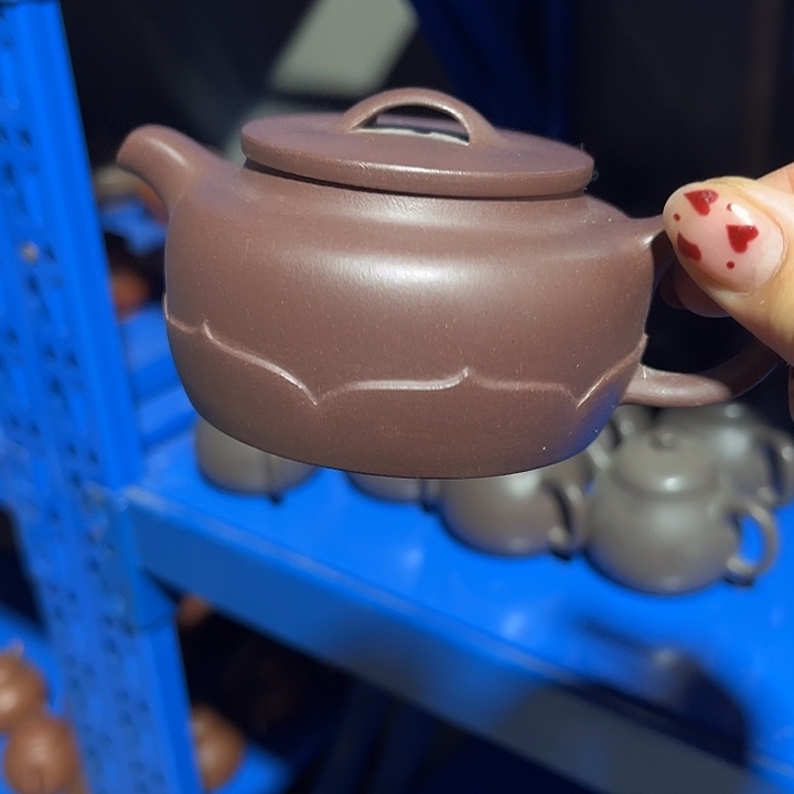 紫砂茶壶瑕疵………………