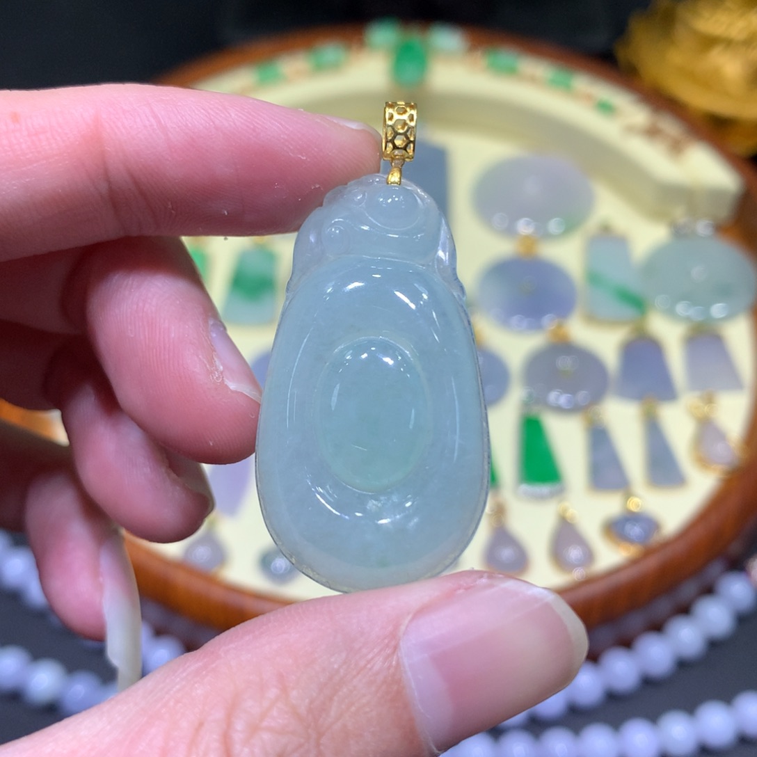 翡翠吊坠(不含链)18K金镶嵌
