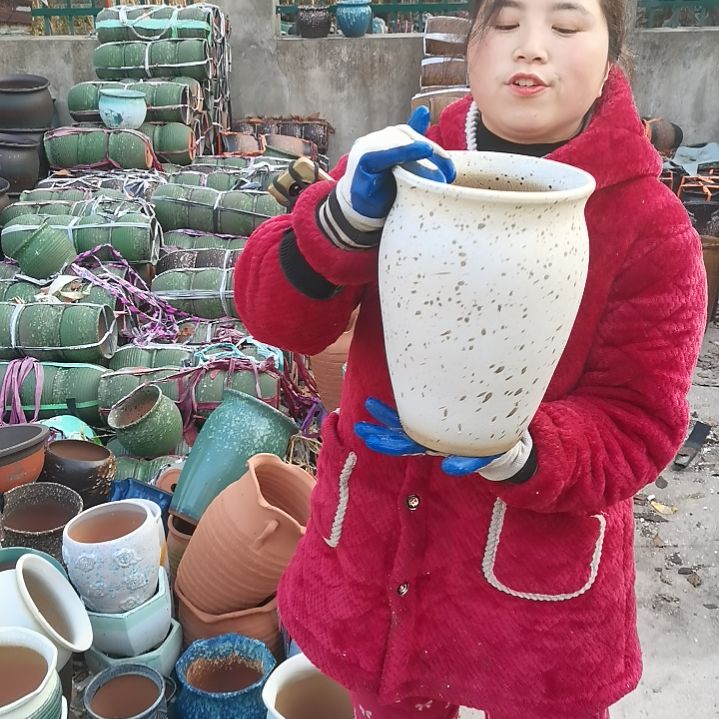 红陶口20高29瑕疵