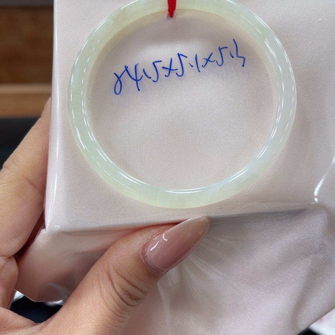 未镶嵌手镯翡翠翡翠