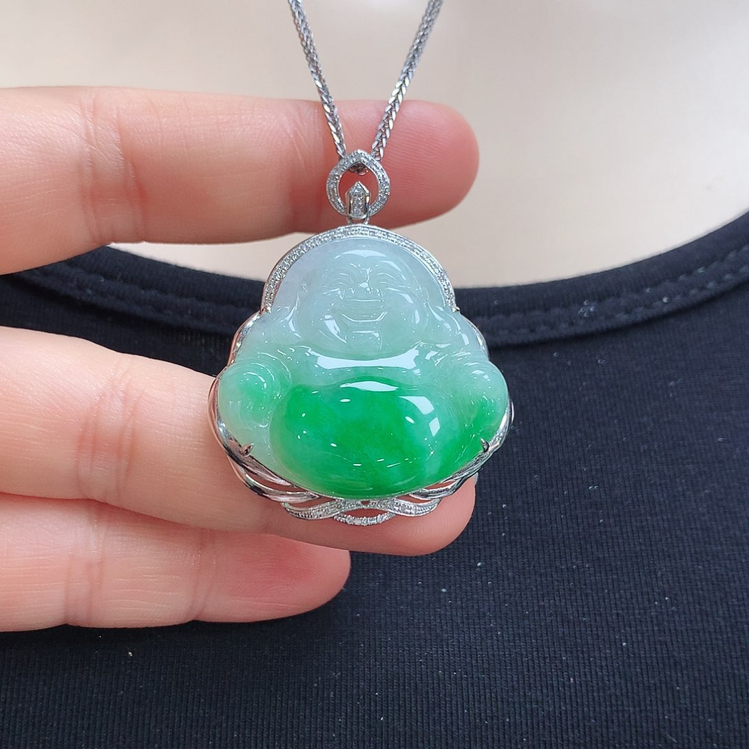 翡翠颈饰18K金镶嵌佛公