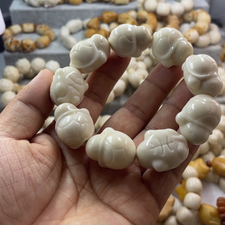 吊坠菩提根/象牙果全象牙果富甲手串卡27