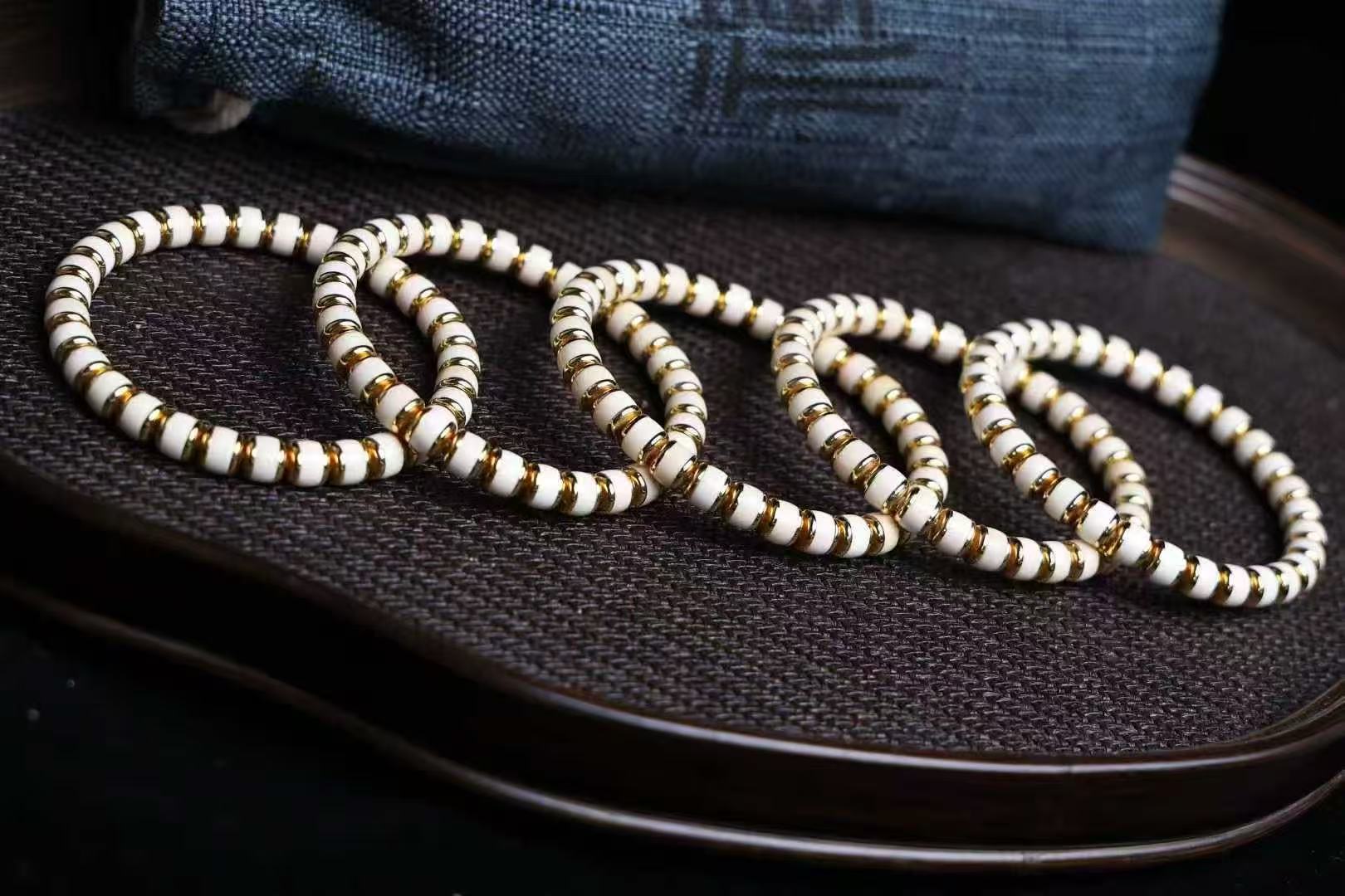 金盾药片手串——把钢铁级守护捏在掌心 规格：6*5.5/31颗