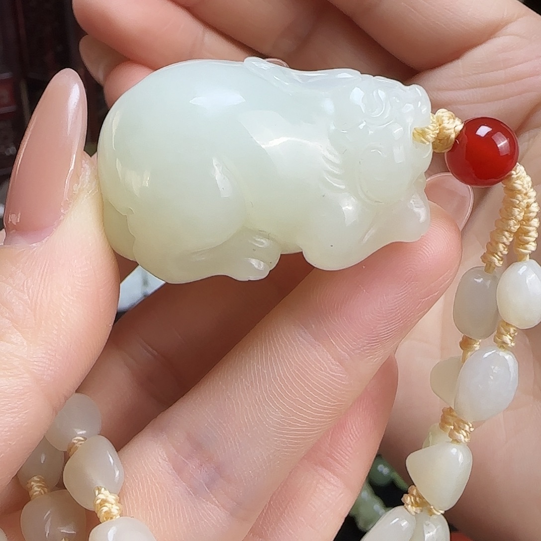 和田玉未镶嵌颈饰定制发货