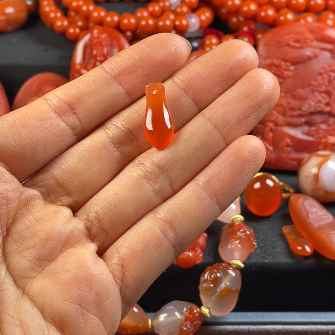 南红玛瑙天然原矿杨柳冰红卡子未镶嵌