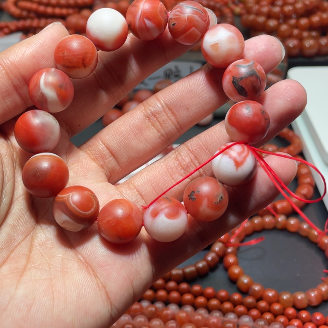 南红玛瑙手链未镶嵌