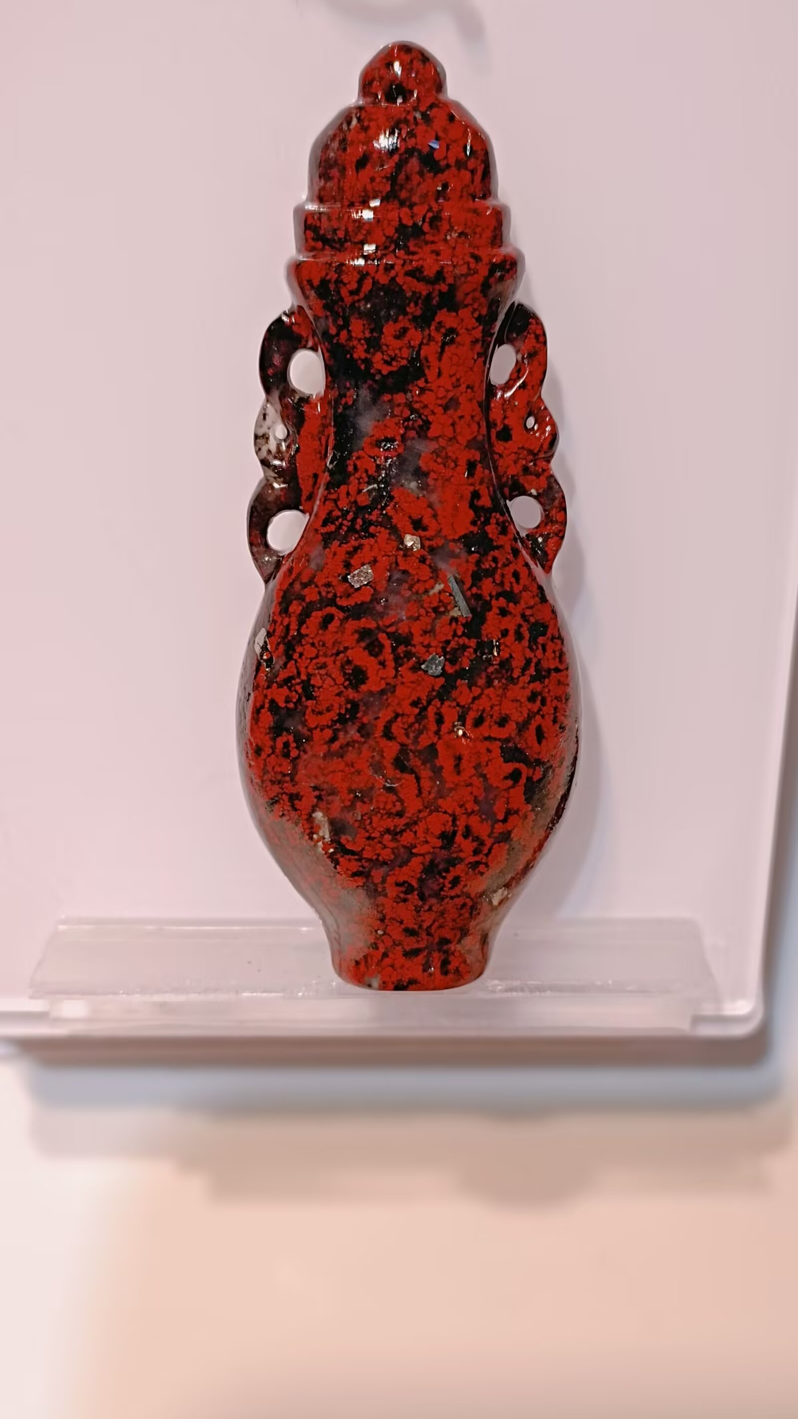 桂林鸡血玉罗家塘挂件