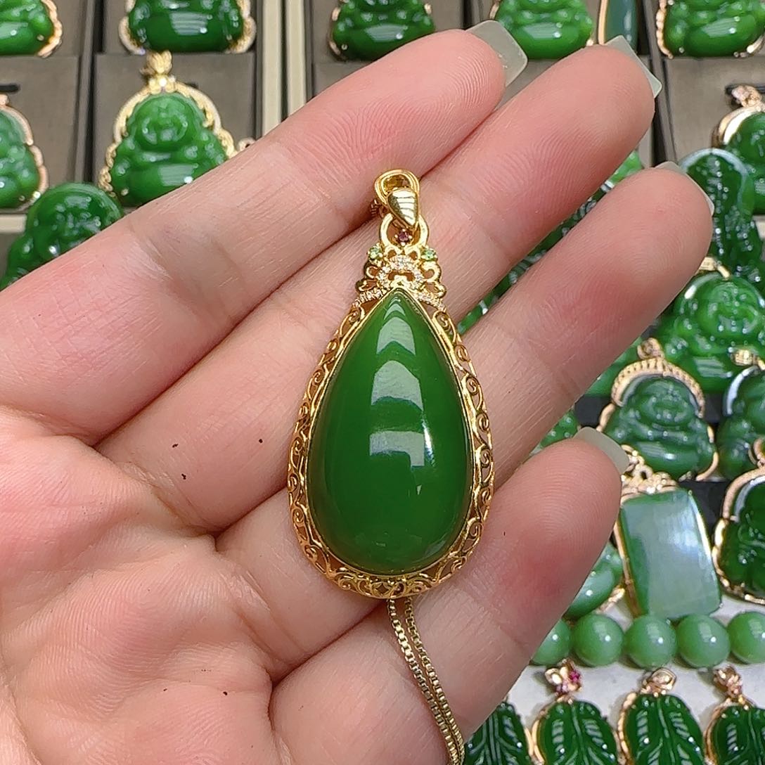 和田玉（碧玉）吊坠(不含链)18K金镶嵌