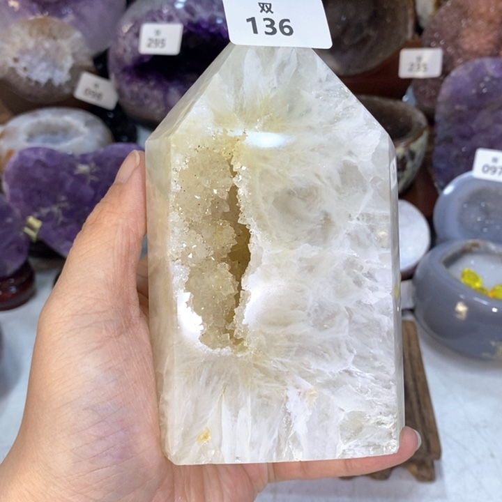 大型摆件（非配饰）未镶嵌水晶