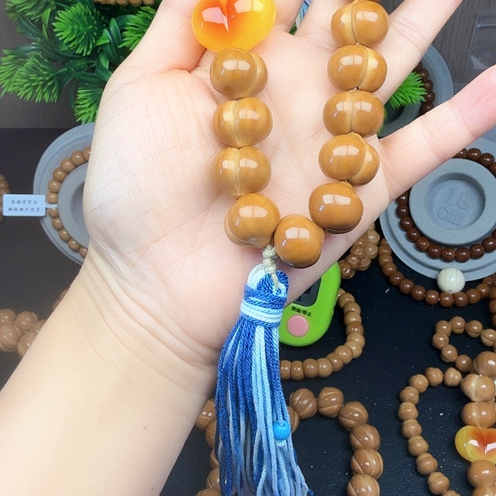 吊坠猴头核桃过***?手工大屁桃17.4