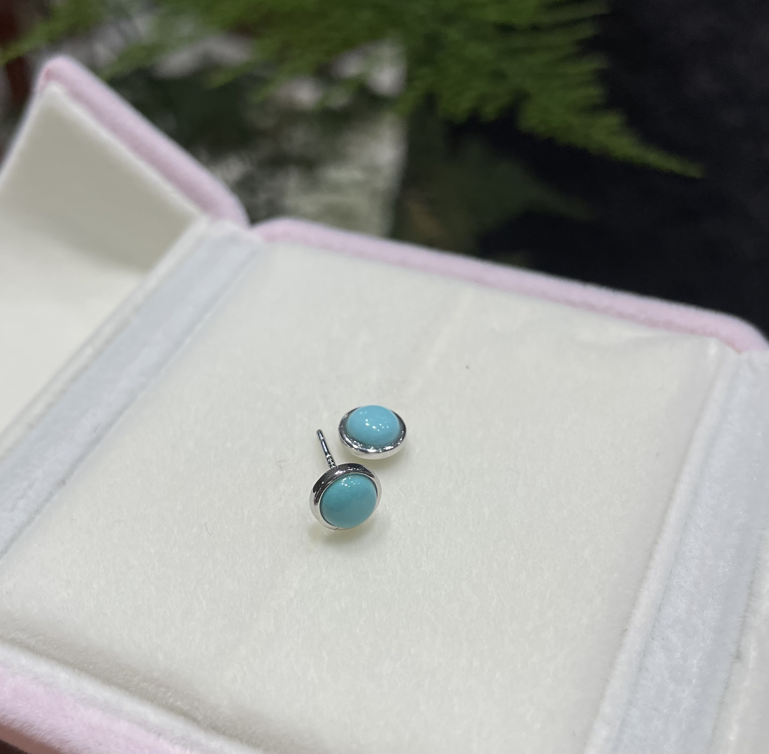 精品绿松石耳钉925银镶嵌耳饰