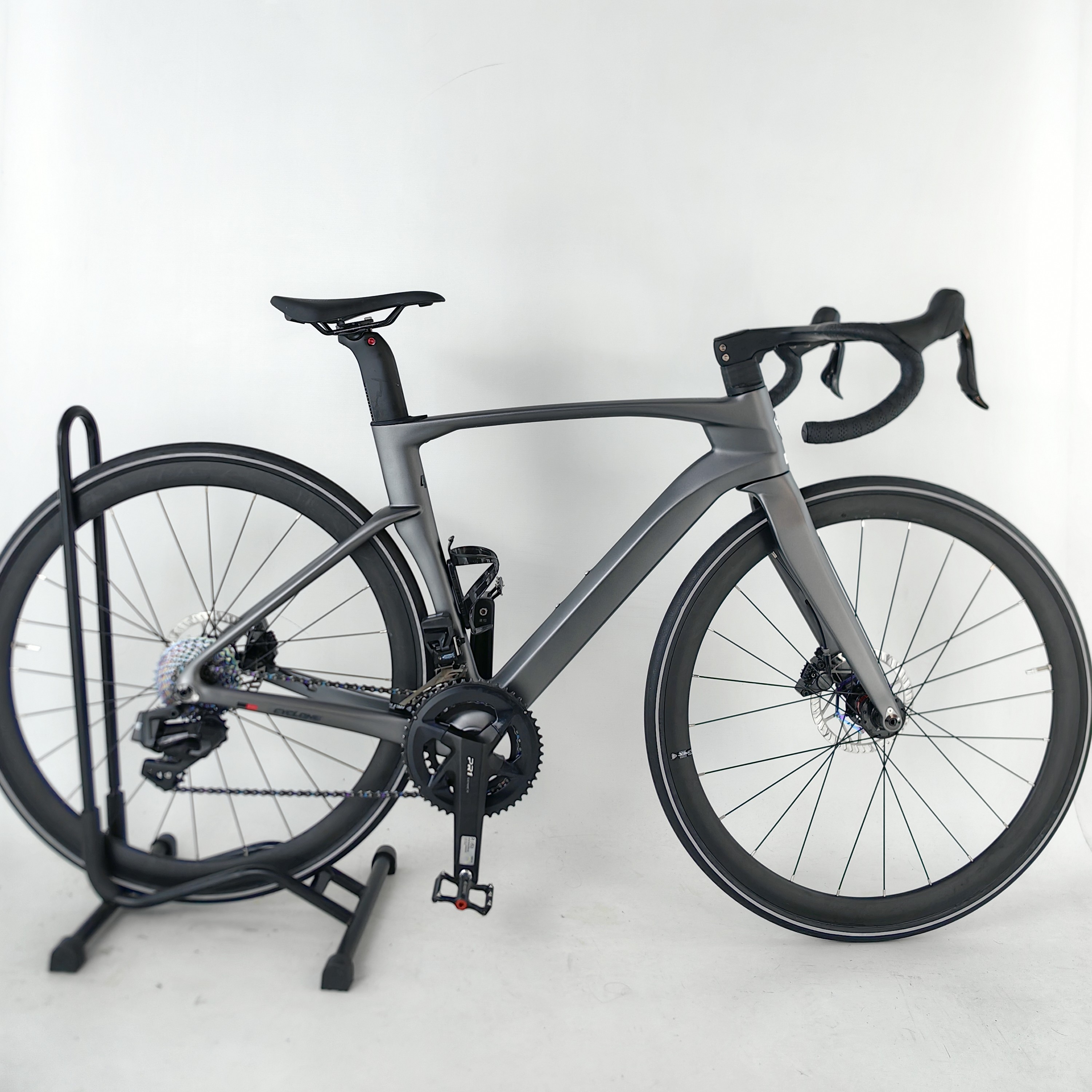 龙卷风，编号1521，48码，碳纤维，公路车