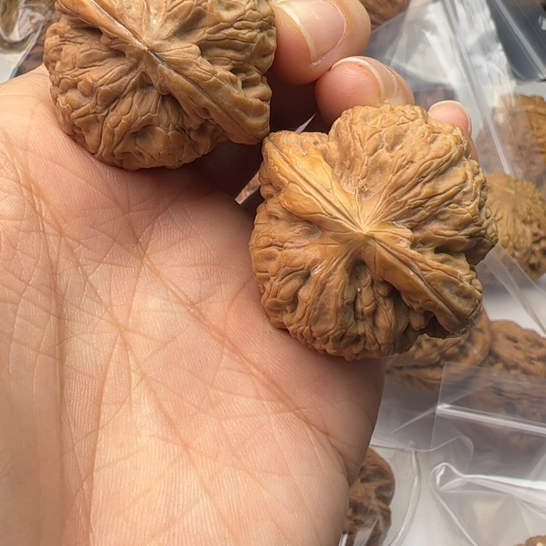 文玩核桃吊坠38金公子