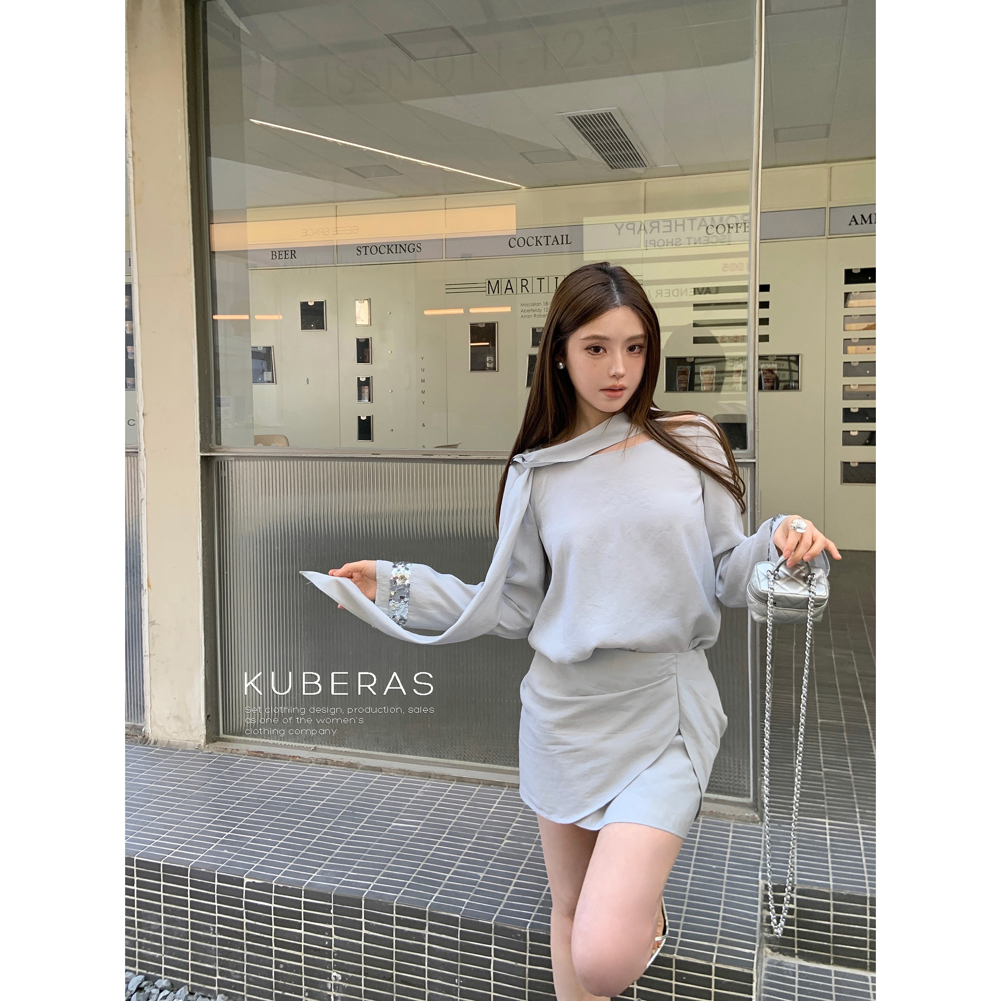 KUBERAS 原创设计围巾亮片圆领衬衫上衣不规则褶皱短裙套装
