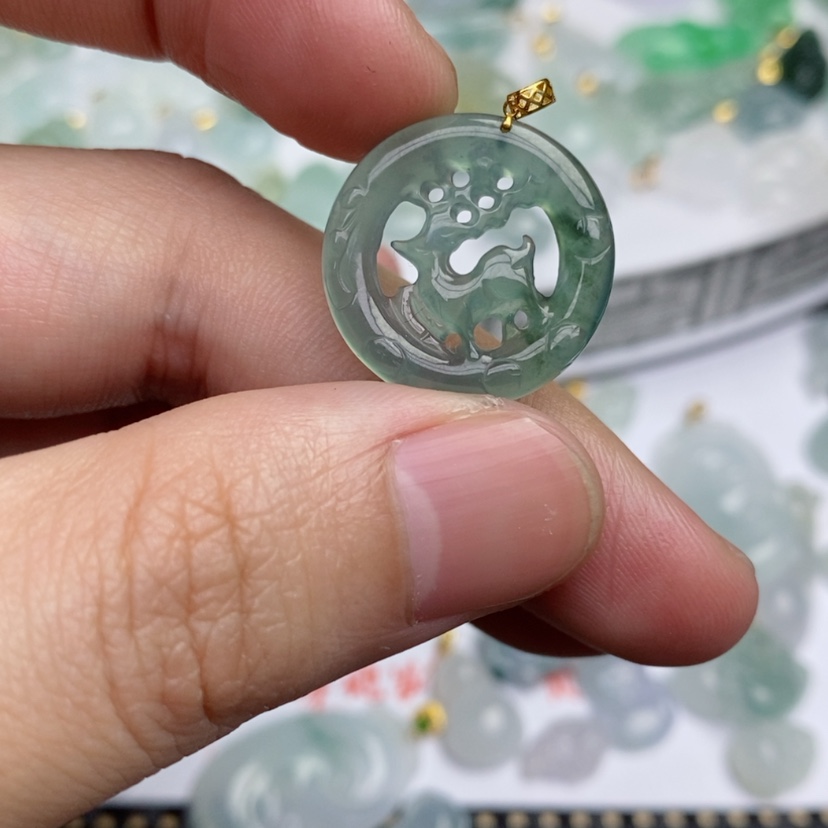 【闪购商品】翡翠吊坠(不含链)18K金镶嵌小鹿