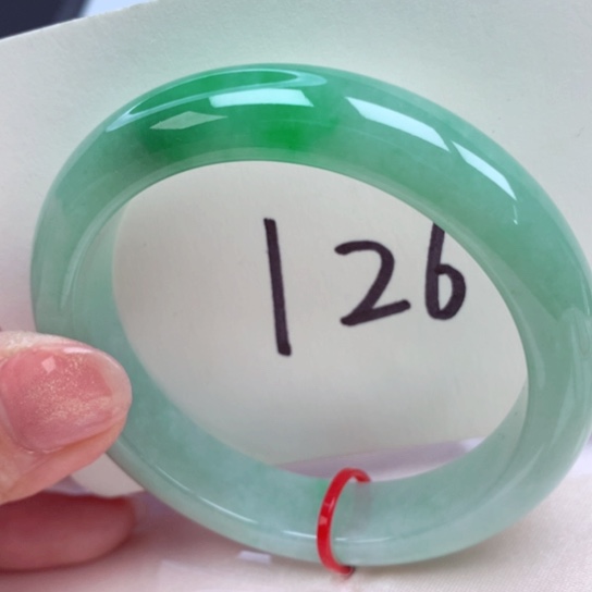 翡翠手镯未镶嵌翡翠