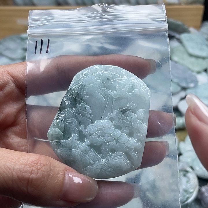 翡翠未镶嵌颈饰翡翠