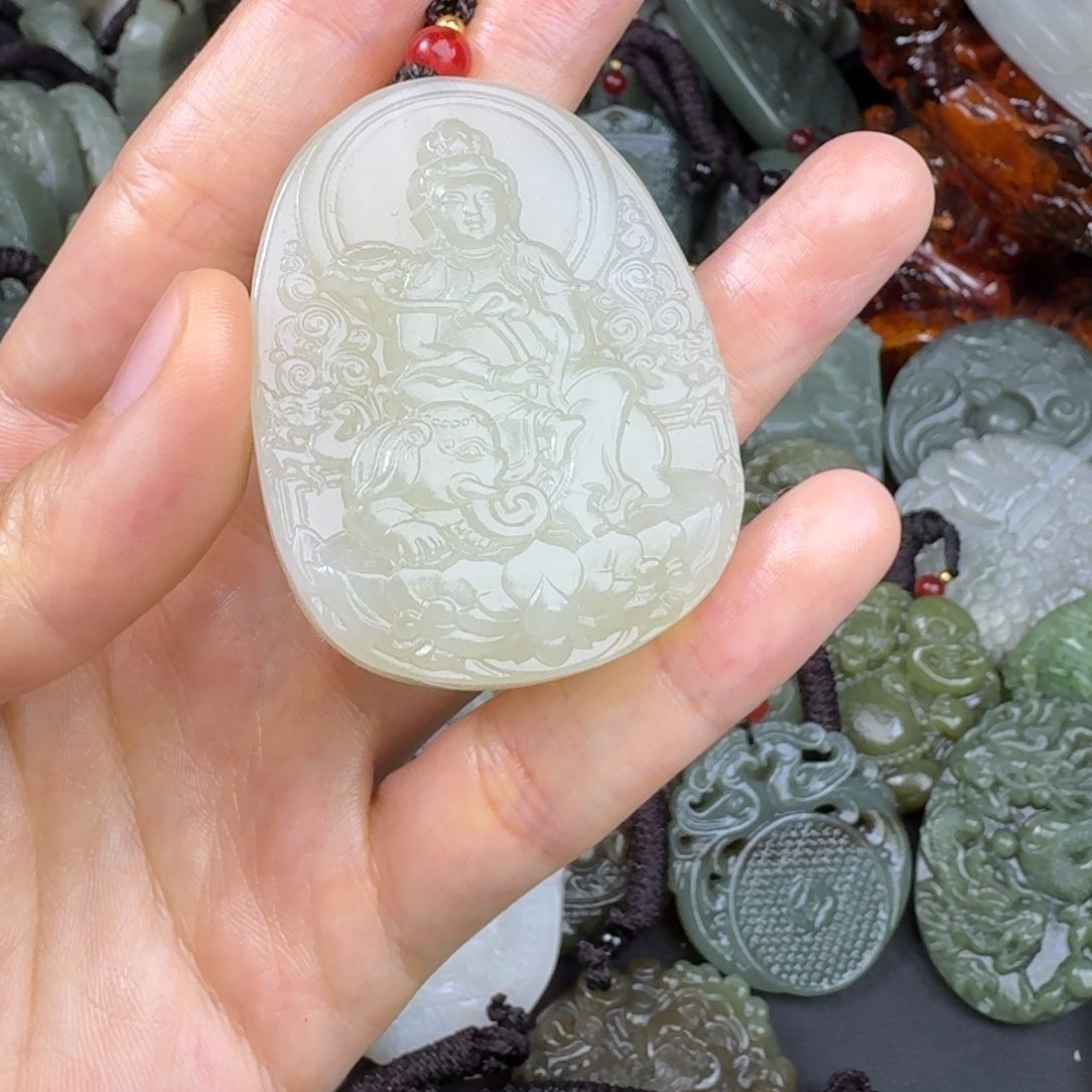 和田玉未镶嵌颈饰