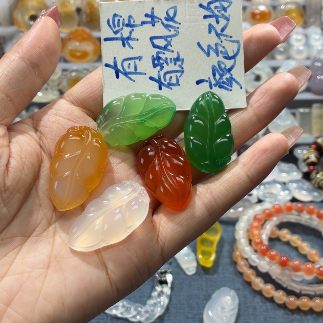 玛瑙/玉髓未镶嵌吊坠(不含链)