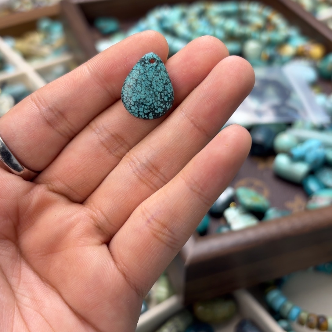 南红玛瑙未镶嵌绿松石