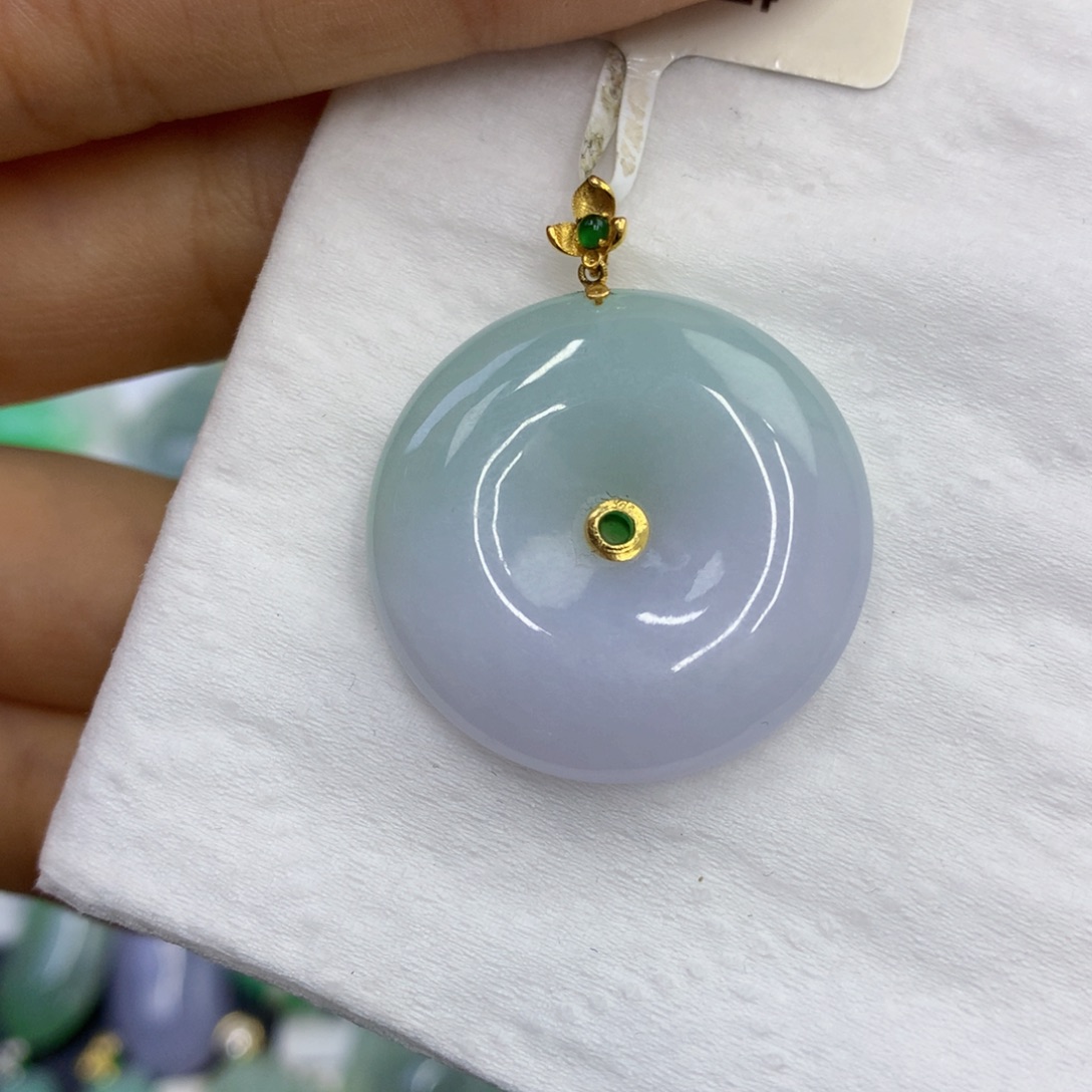 禧***儿翡翠18K金镶嵌颈饰