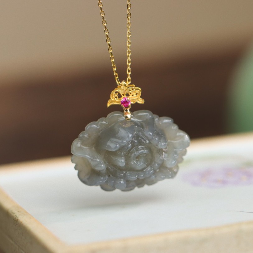 珠宝烟紫玉雕刻牡丹花镶嵌18K金扣头女款项链不含链