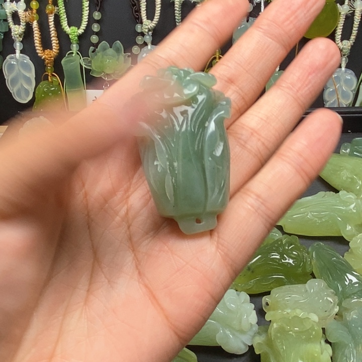 蛇纹石玉未镶嵌岫玉