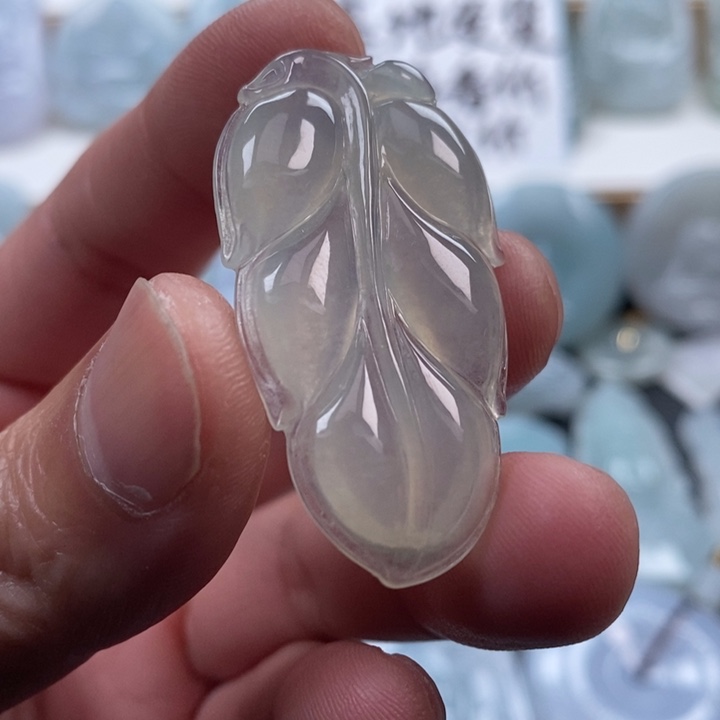 翡翠颈饰未镶嵌和*翡翠