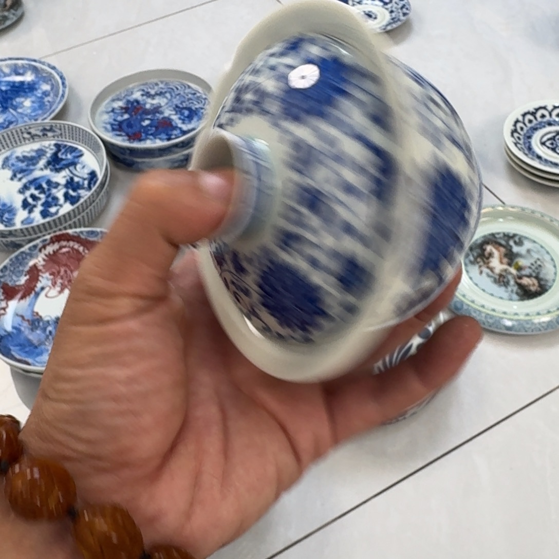 杯青花缠枝莲元宝两才盖碗130-150