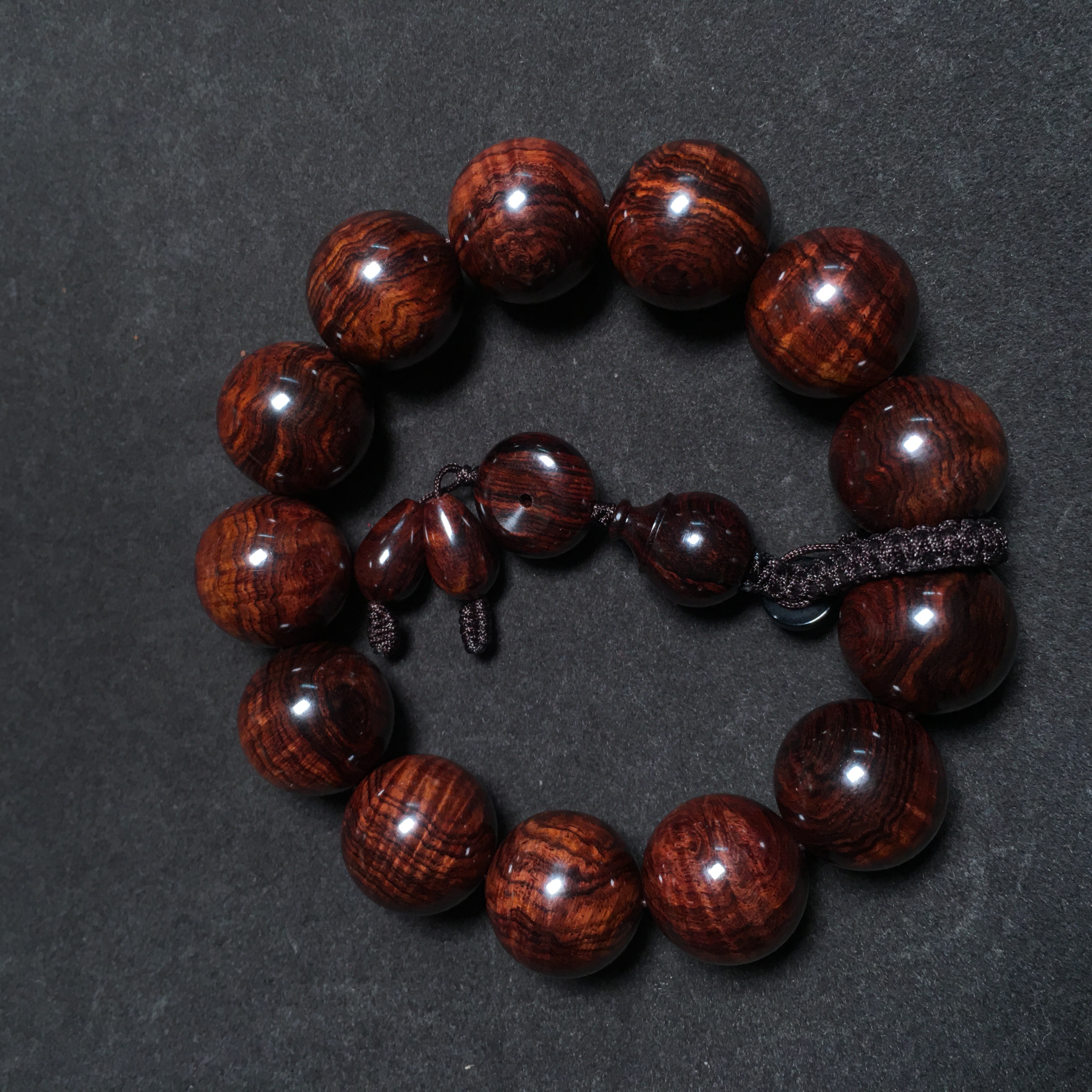 【一物一拍】FS008海南黄花梨油梨多彩黑线褶皱水波1.8手串