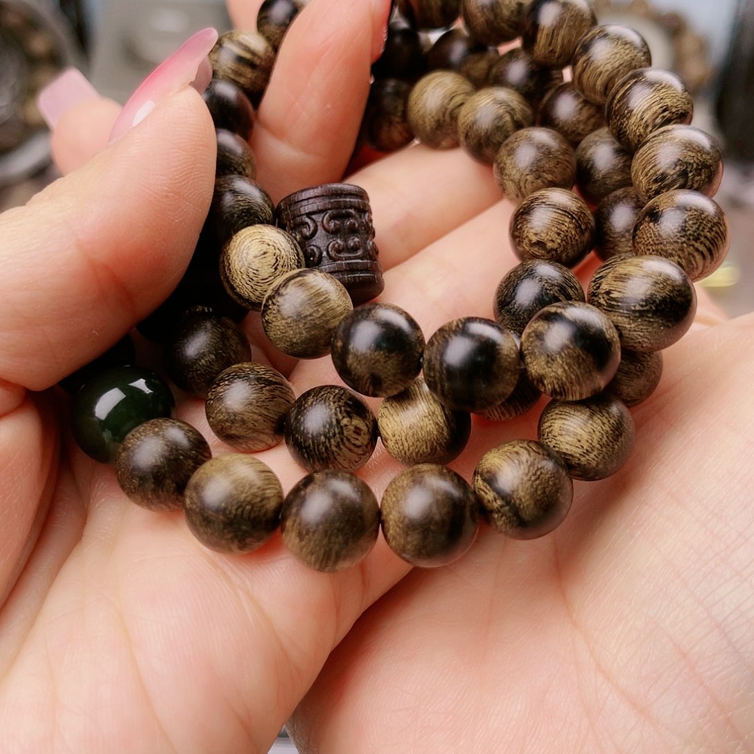 沉香手串迷***人越南芽庄白棋玉化老料满樱子瘤疤虎斑纹定制