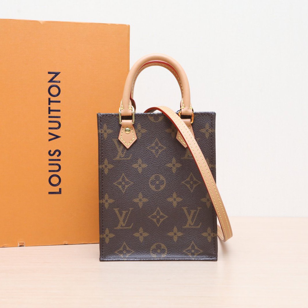 95新 LouisVuitton/路易威登 【娇】琴谱包14 老花PVC2020 227516