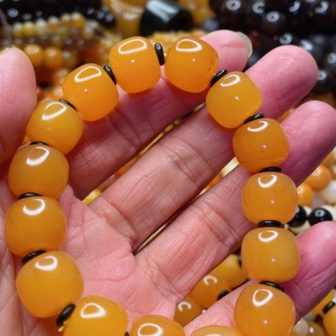 石英质玉手链合金知**人