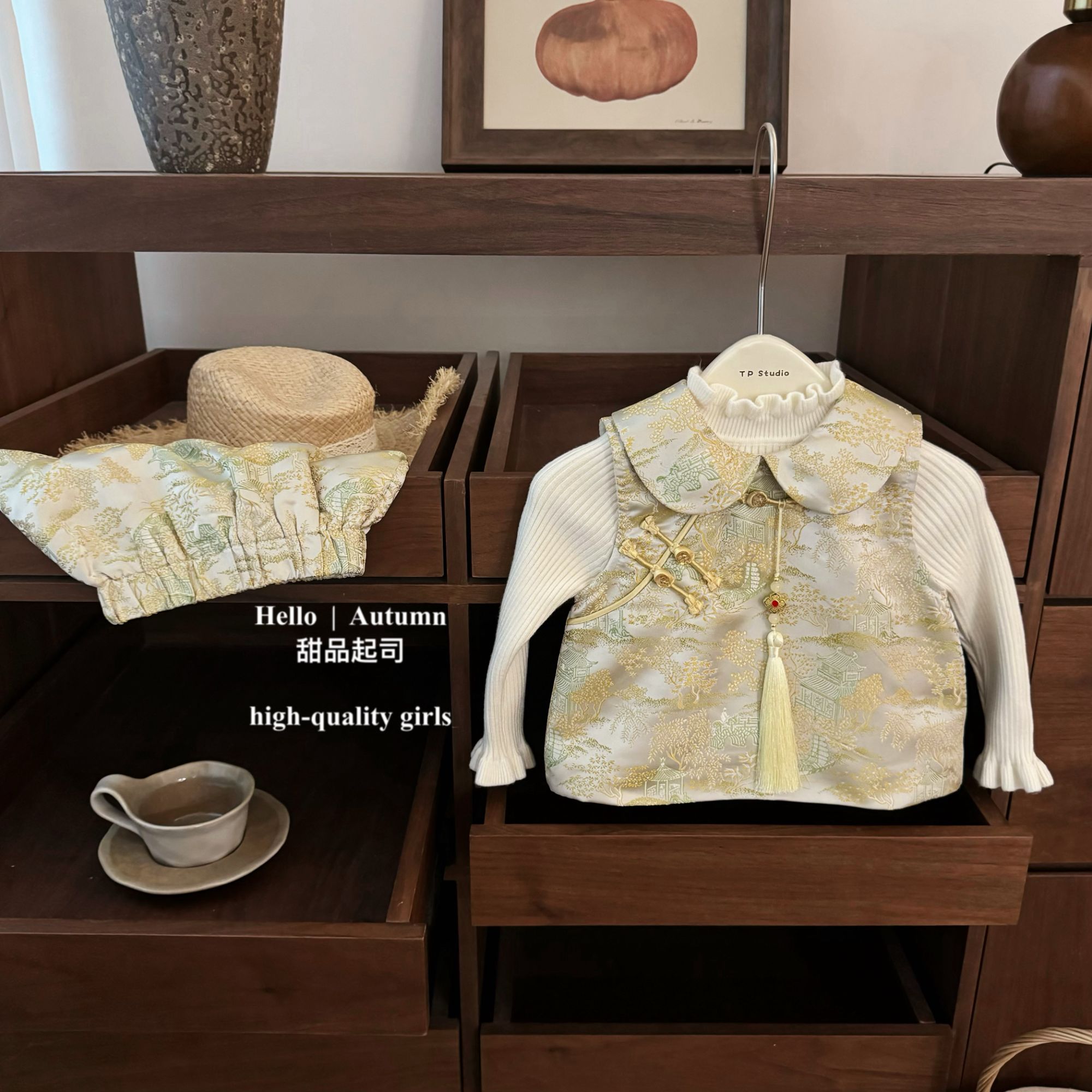 【甜品起司】烟雨金城！女宝国风马甲织锦缎拜年服旗袍短裙套装