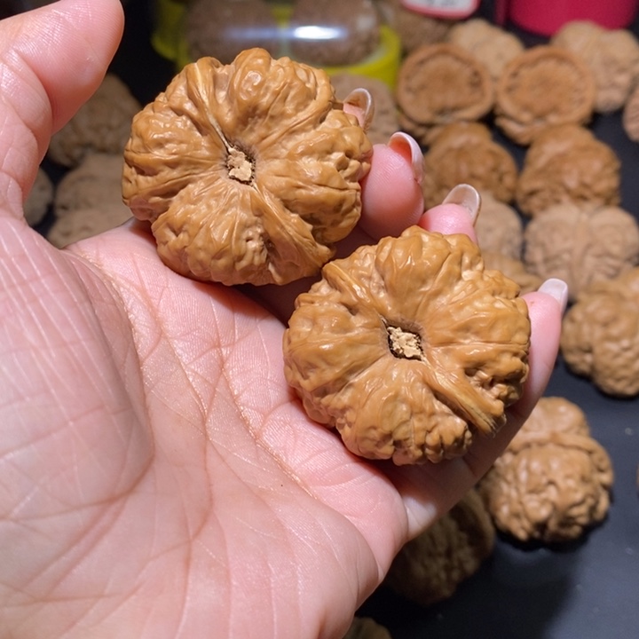 文玩核桃把件蛤蟆头42