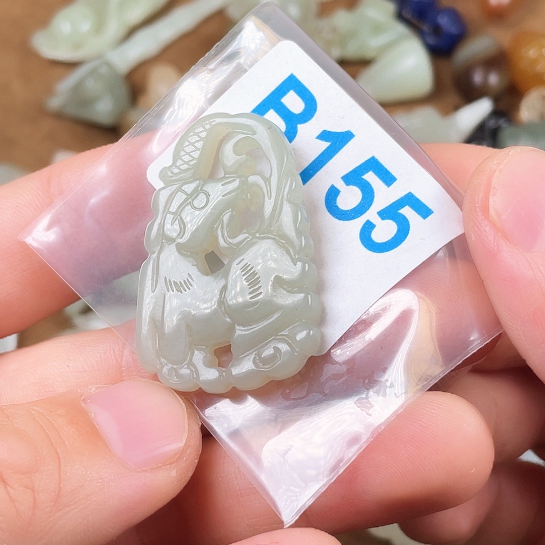 和田玉（糖玉）未镶嵌颈饰