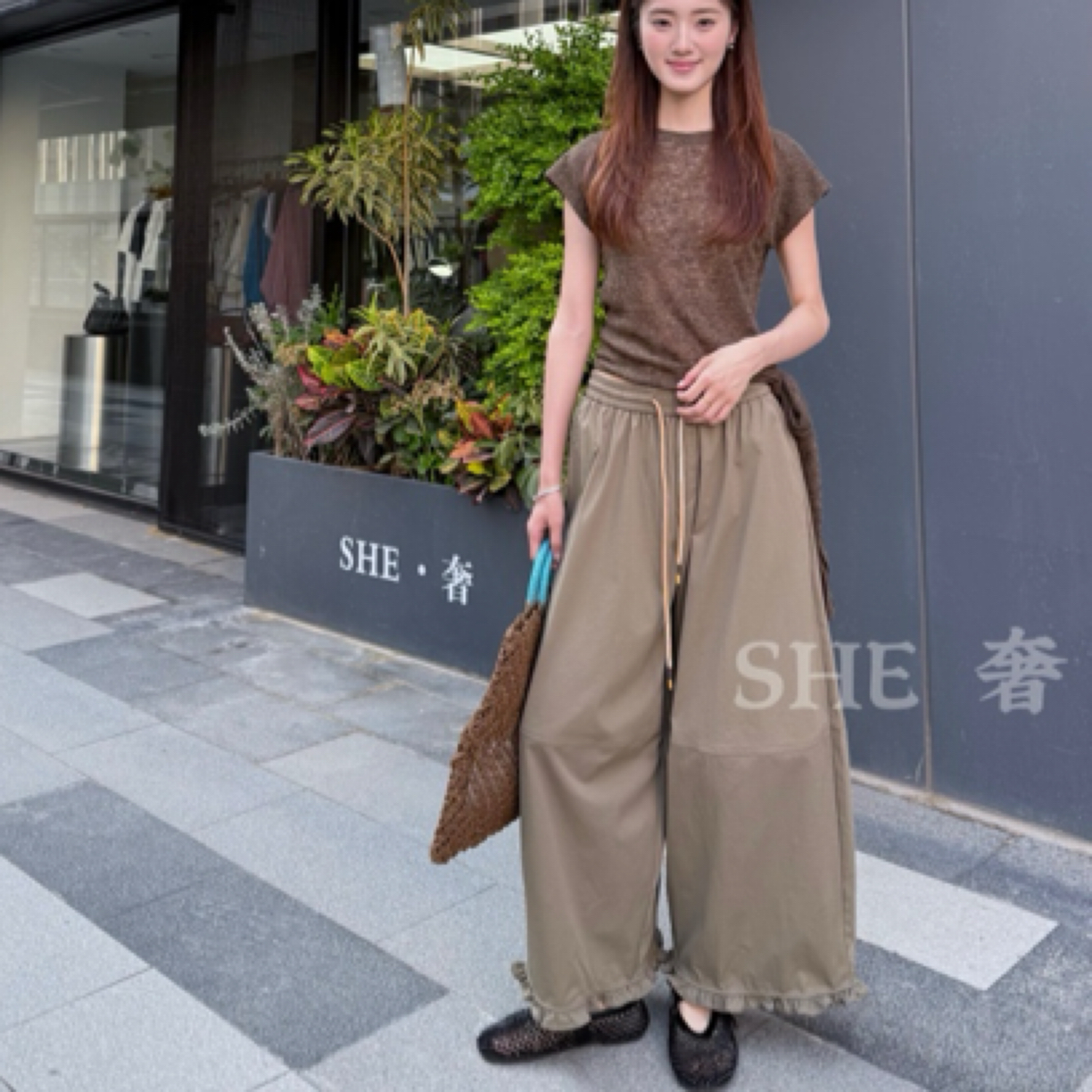 夏季新款卡其色花边气球裤尽显女性气质高级感