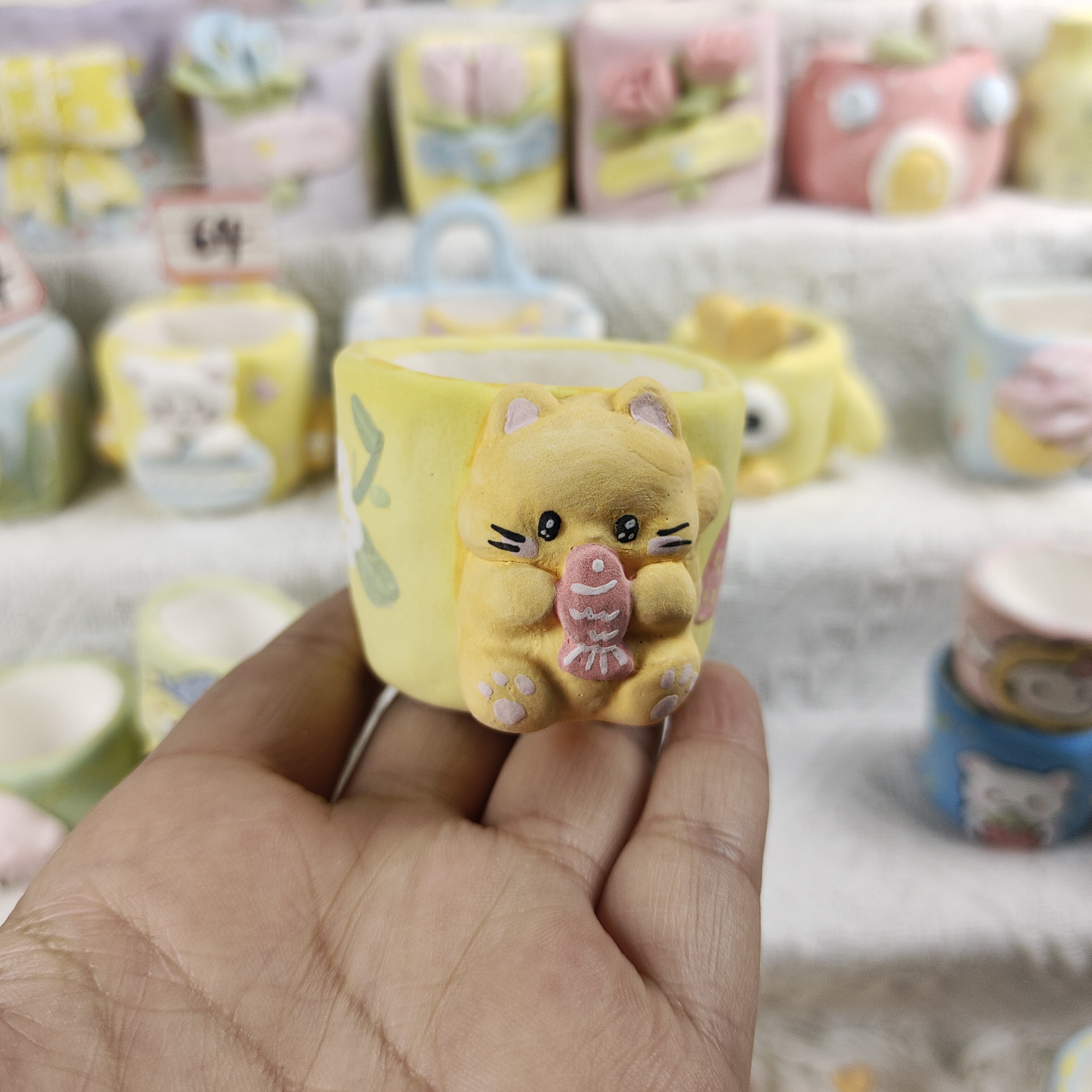 立体猫咪摆件手绘草莓多肉花盆