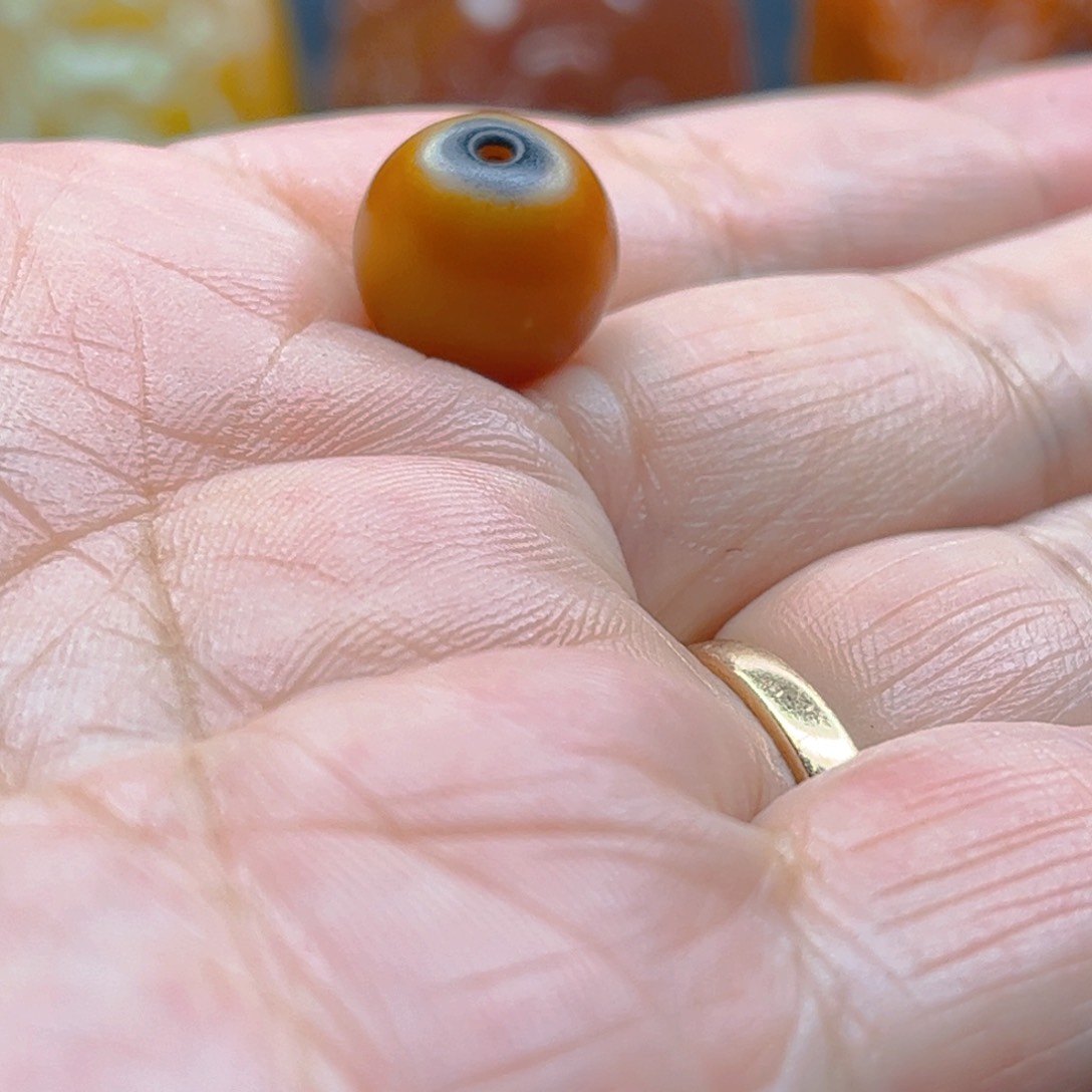 石英质玉颈饰未镶嵌阿*