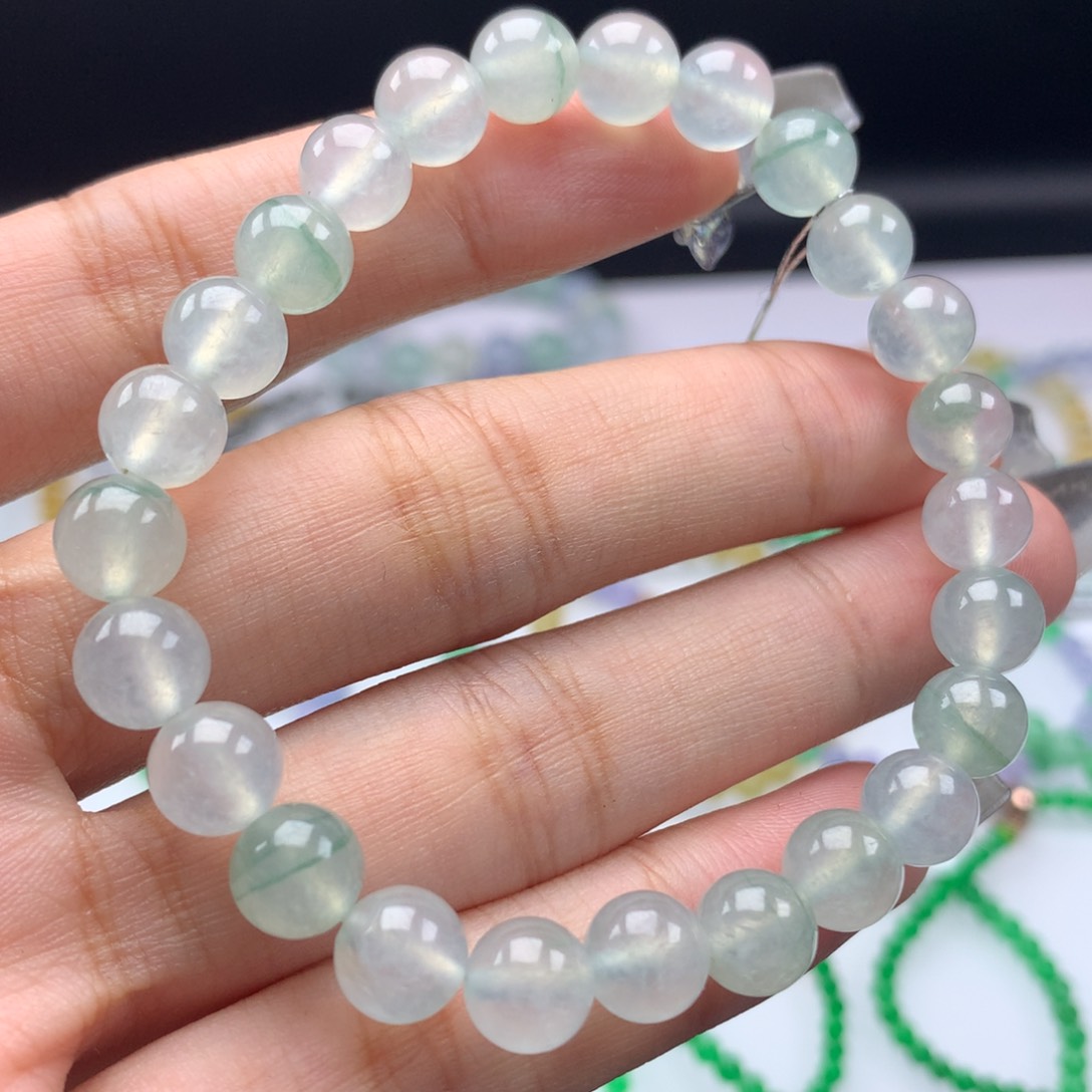 翡翠手链未镶嵌卡