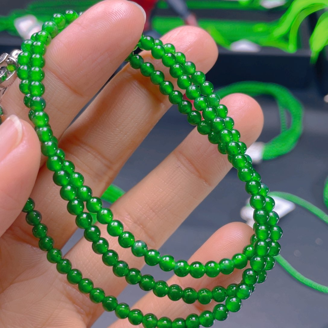 翡翠颈饰未镶嵌，1