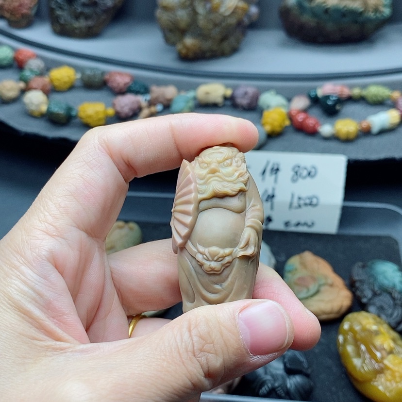 【闪购商品】定制石英质玉吊坠未镶嵌