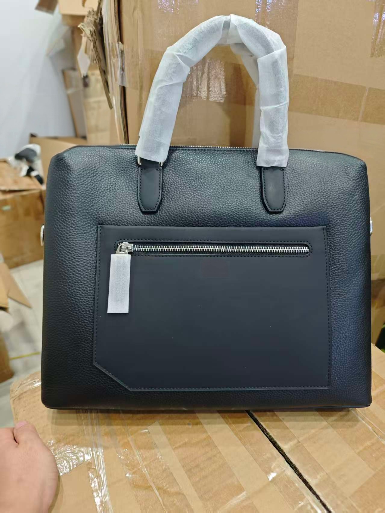 1077号【强子专属链接】休闲男士公文包H52345962