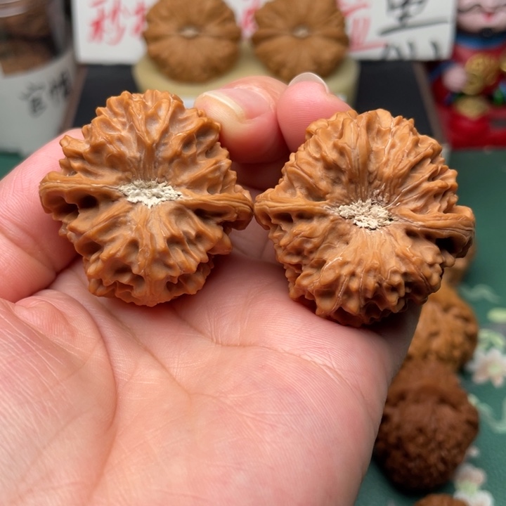 【闪购商品】文玩核桃吊坠39龙门涧