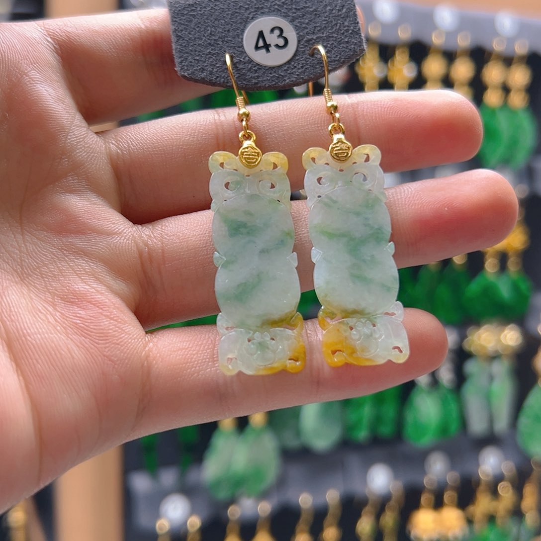 未镶嵌翡翠耳饰翡翠