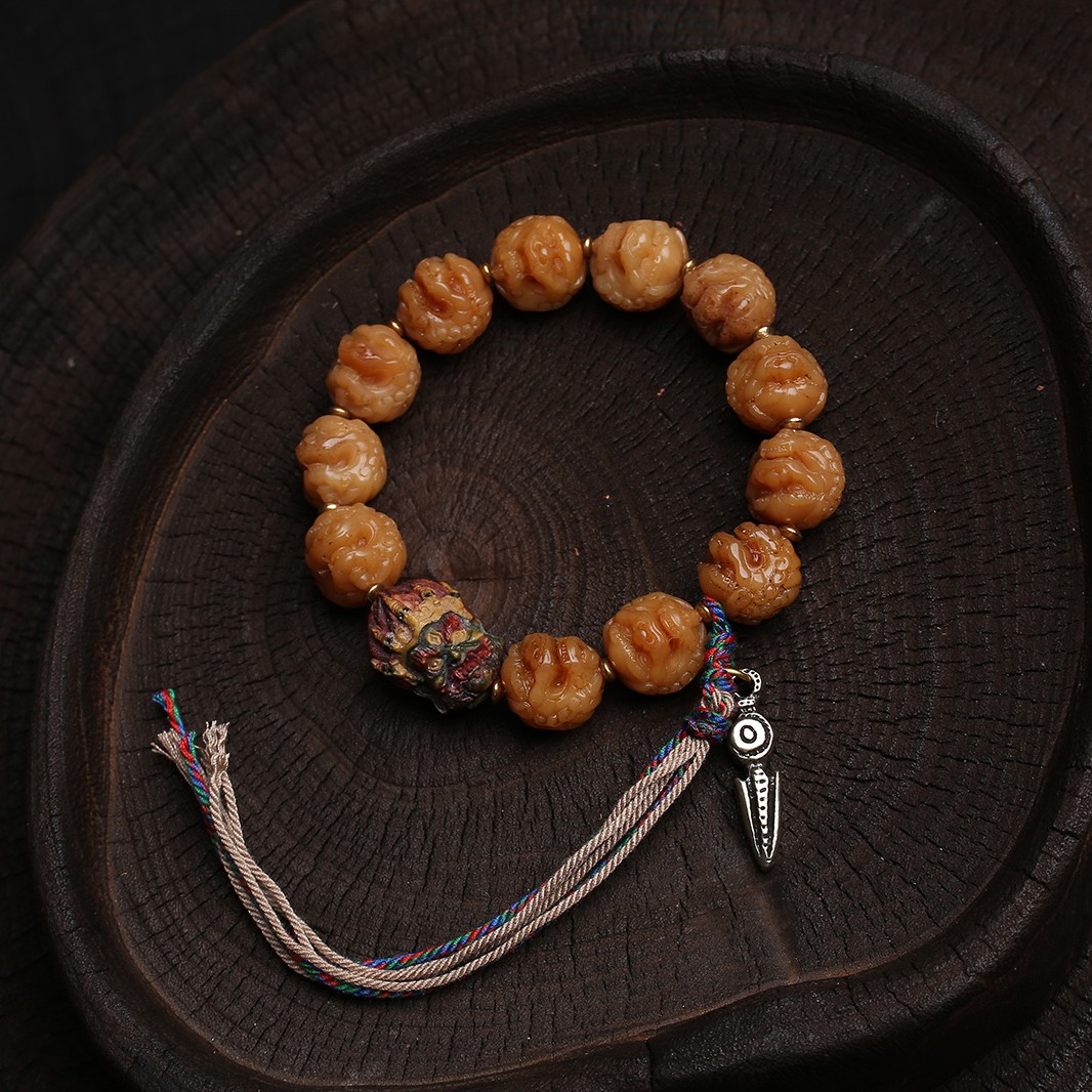 藏传骨艺大黑天貔貅手串揉骨如玉