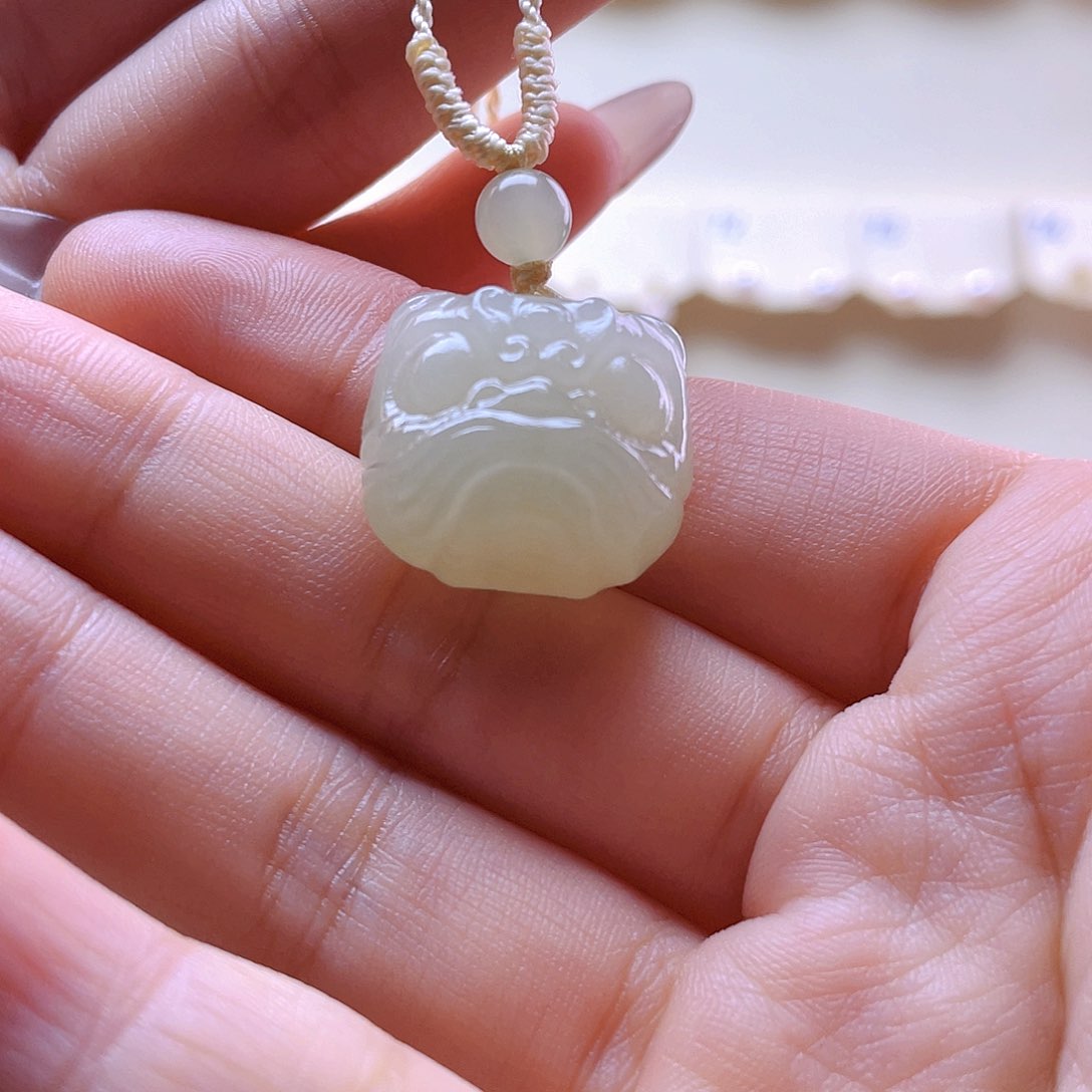 和田玉吊坠(赠链)未镶嵌雪*❤