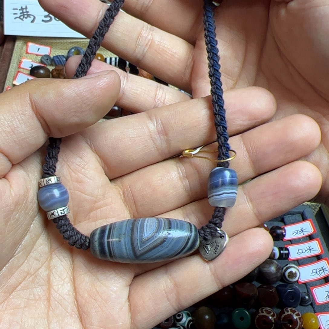 玛瑙/玉髓颈饰未镶嵌