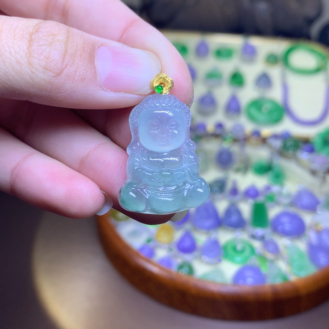 翡翠颈饰18K金镶嵌翡翠